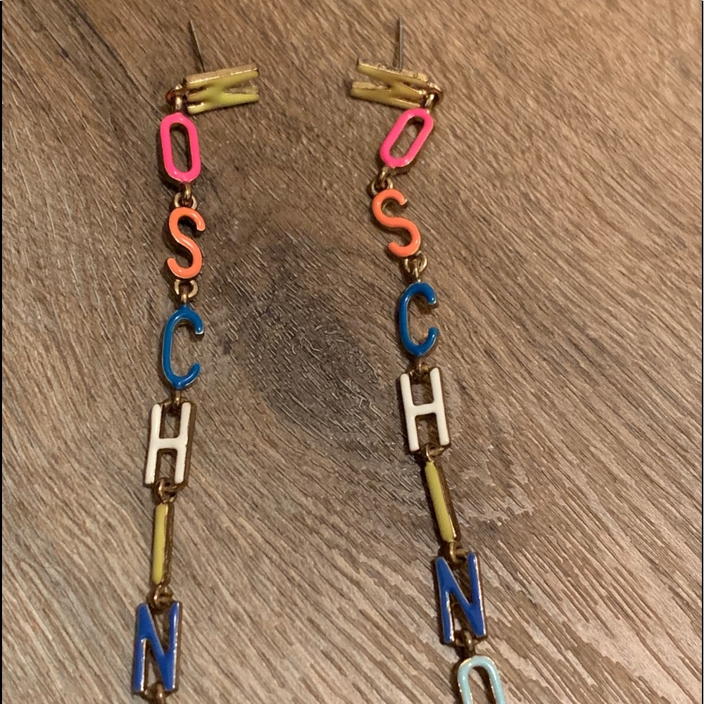 Multicolored Moschino earring.